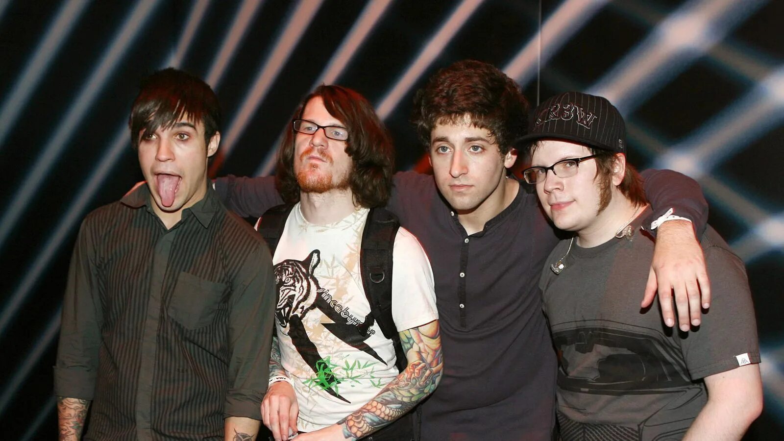 Группа Fall out boy. Группа Fall out boy 2022. Группа Fall out boy 2007. Группа Fall out boy 2009. Fall out группа