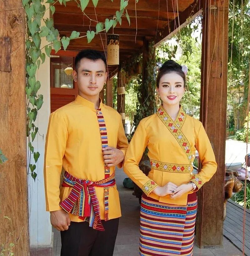 Тайцы одежда. Таиланд национальный костюм. Традиционная тайская одежда. Традиционный тайский костюм. Тайский народный костюм.