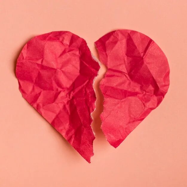 Сердечко из бумаги. Бумажное сердце. Бумажное сердечко. Бумажное объемное сердце.