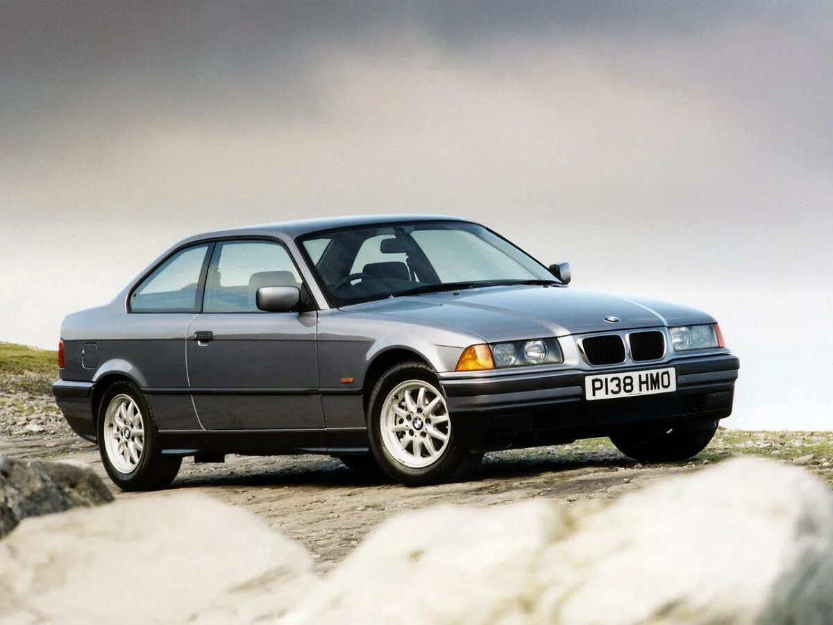 Bmw сток. BMW 3er III (e36). BMW 3 e36 1991-1998. BMW e36 328. BMW 318i e36 купе.