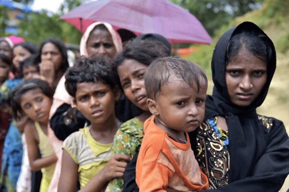Мьянма боевики рохинья. Геноцид народа рохинджа. Мьянма геноцид