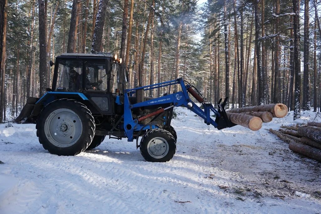 МТЗ 82.1 С куном. МТЗ 82.1 погрузчик. Кун Магнус на МТЗ 82. Трактор МТЗ 80 С погрузчиком. Куплю кун алтайский край