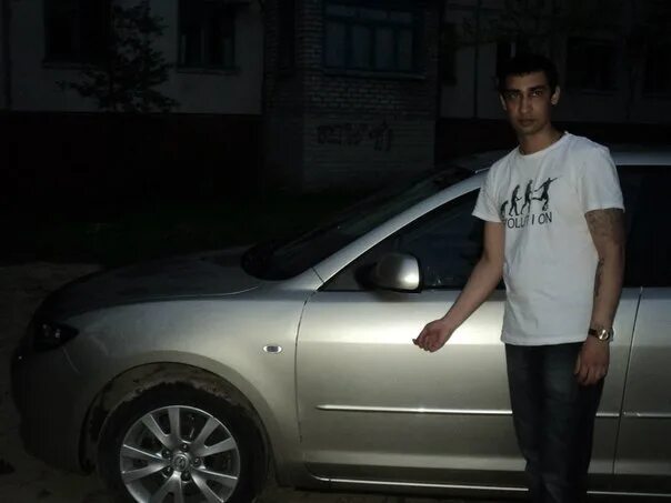 Биджой. Биджой. Шахрукх кхан молодой. Биджоев мурманск. Шахрукх кхан в юности.