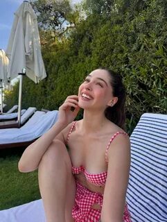 O günden beri ilişkileri doludizgin devam ediyordu. 