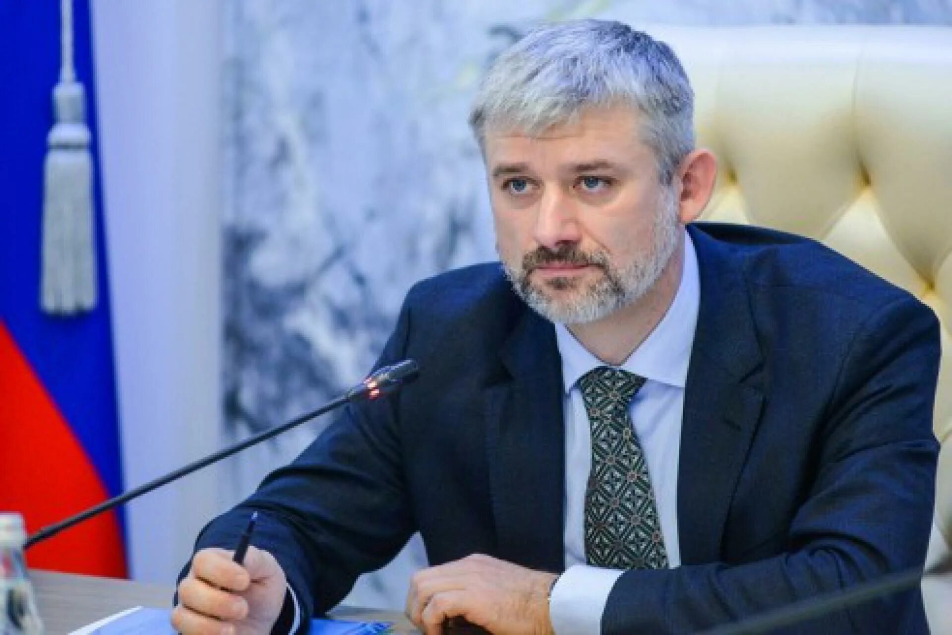 Министр транспорта фото. Евгений иванович дитрих. министр транспорта россии евгений дитрих. министр транспорта рф савельев 2025. министров евгений иванович.