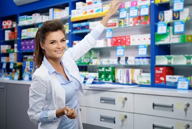 Фармацевты имена. Поздравление с днем фармацевтического работника. Красивая девушка в аптеке. Красивая девушка в аптеке. Профессия фармацевт.