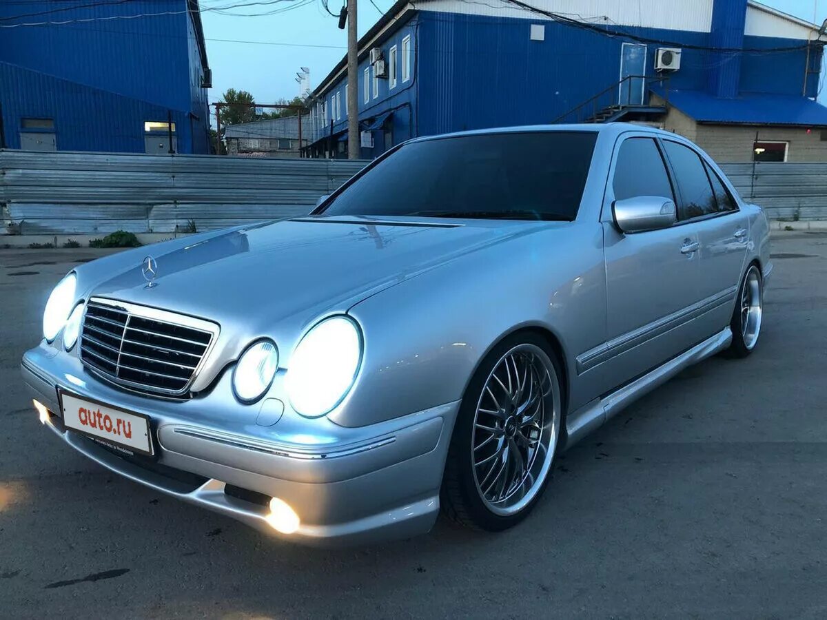 Мерседес е210 купить. Mercedes 210 AMG 5.5. Mercedes w210 AMG серебристый. Мерседес е55 w210. Мерседес w210 5.5.