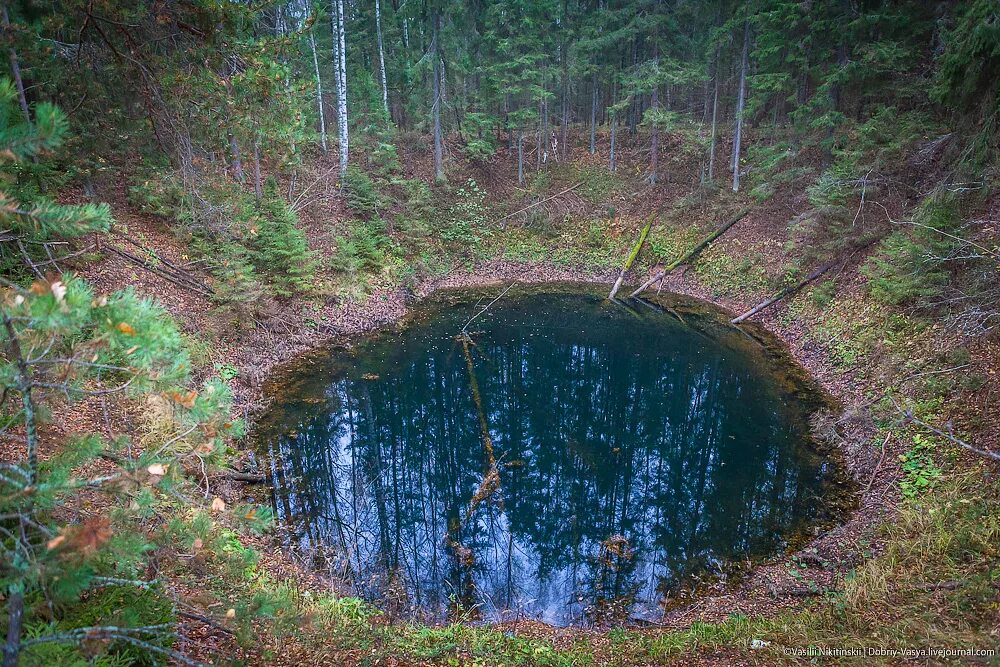 Маленькое беленькое озеро. Карстовое озеро Вязники. Карстовые озера Владимирской. Карстовые озера Владимирской области. Карстовые озера это озера.