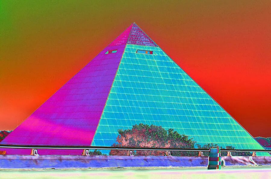 Тру пирамида. Мемфис Теннесси пирамида. Пирамида в Мемфисе США. Memphis Tennessee пирамида. Memphis пирамида VHS.