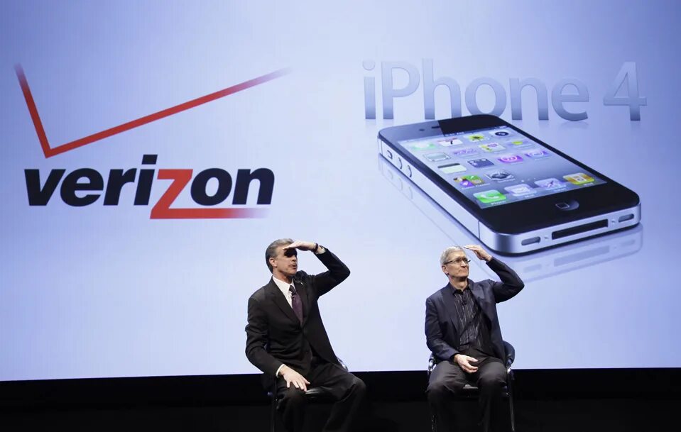 T me verizon swaps. At&t и Verizon. Фото с презентации t-mobile g1.