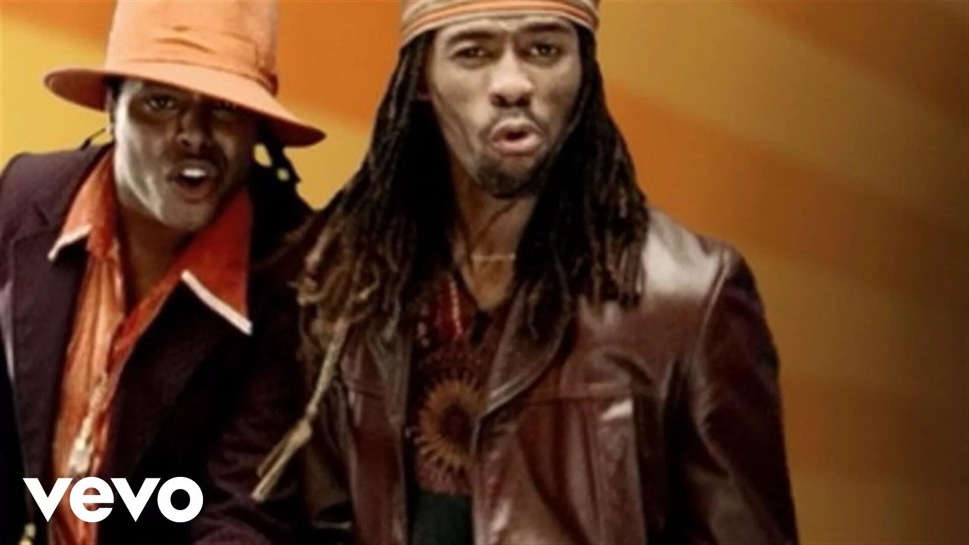 Madcon beginning. Madcon. группа madcon. беггин. madcon beggin.
