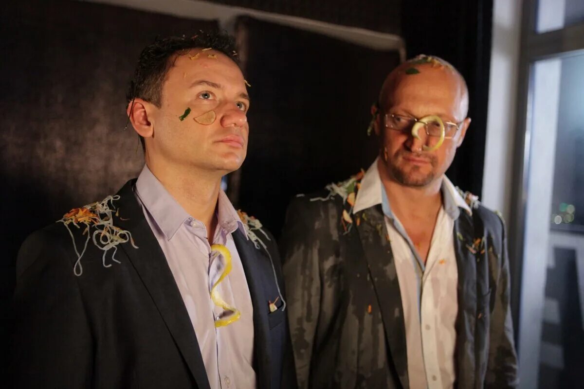 Тот еще густ. Галустян карлсон фото. Тот еще густ. Тот еще густ. Смешной гусь.