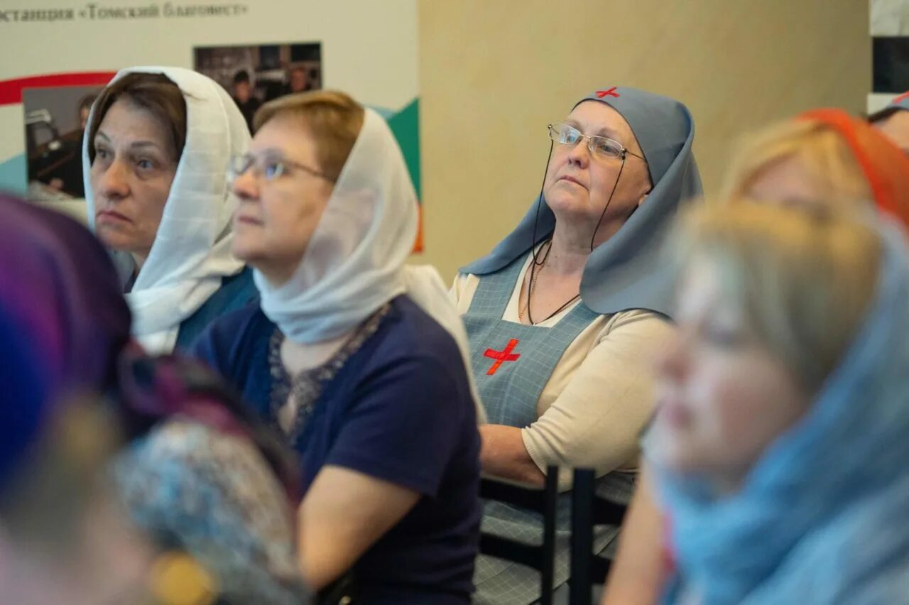 Сестринское служение. Томск азербайджанская диаспора. Диаспора томска. Немецкая диаспора томск новости. Священник.