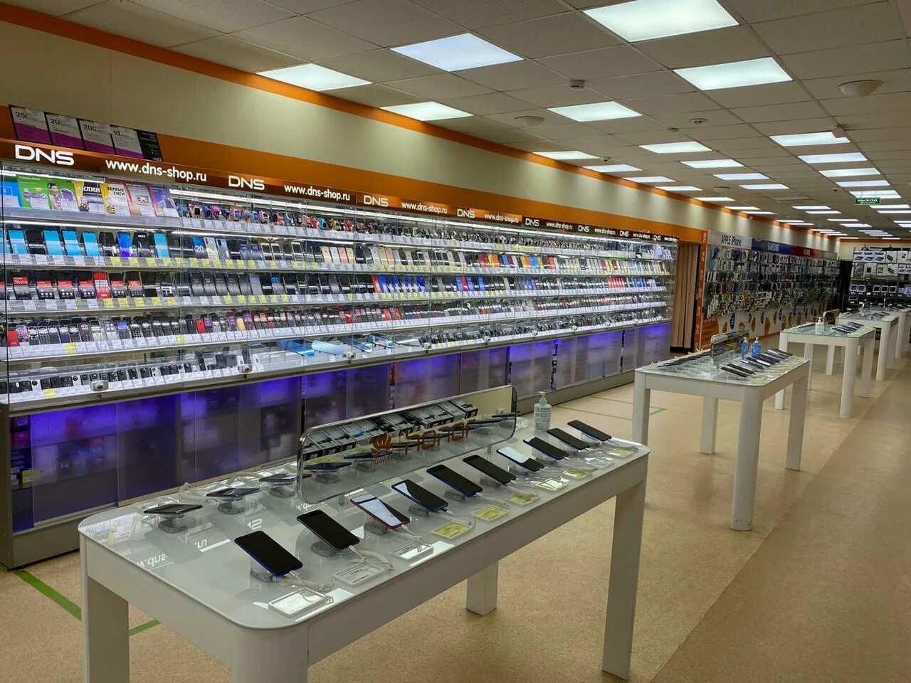 днс томск смартфон. днс мельниково. днс томск смартфон. магазин днс в томске на иркутском тракте. воронеж dns смартфон honor за 5000 руб.