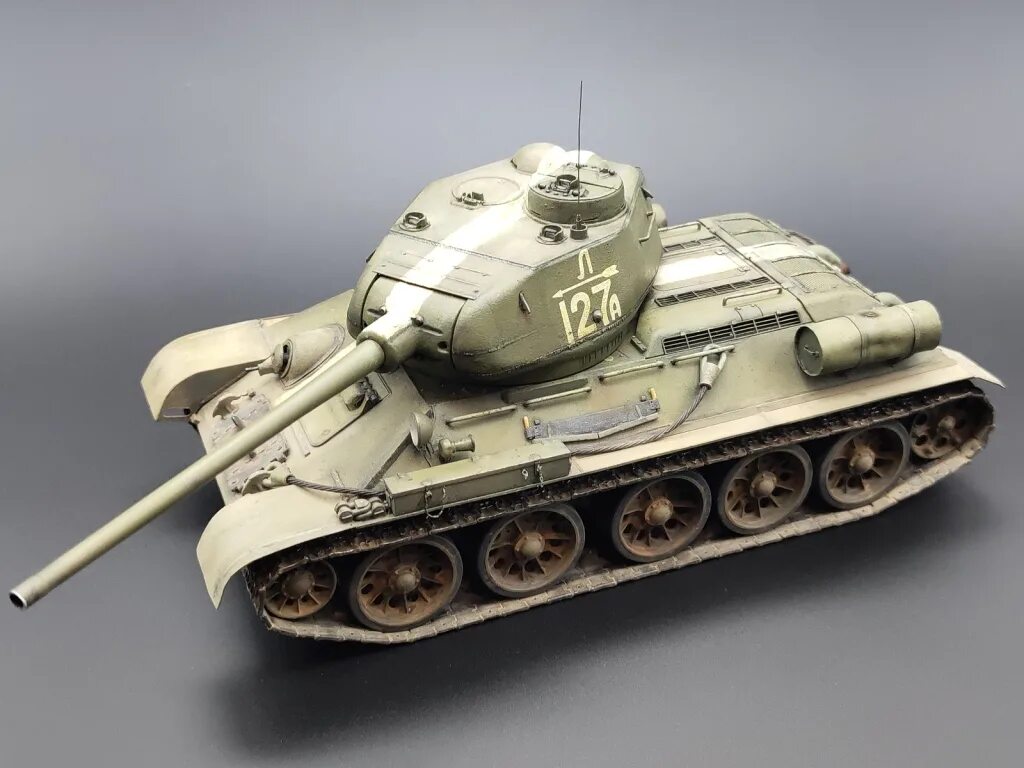 Т 34 для мужчин купить. Т-34-85 танк звезда. Танк т 34 звезда. Т 34 85 звезда. Танк т 34 85 звезда 1/35.