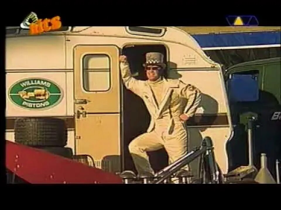 Робби уильямс супреме. Love supreme robbie williams. Robbie williams supreme обложка. Робби уильямс суприм клип. Робби вильямс супреме.