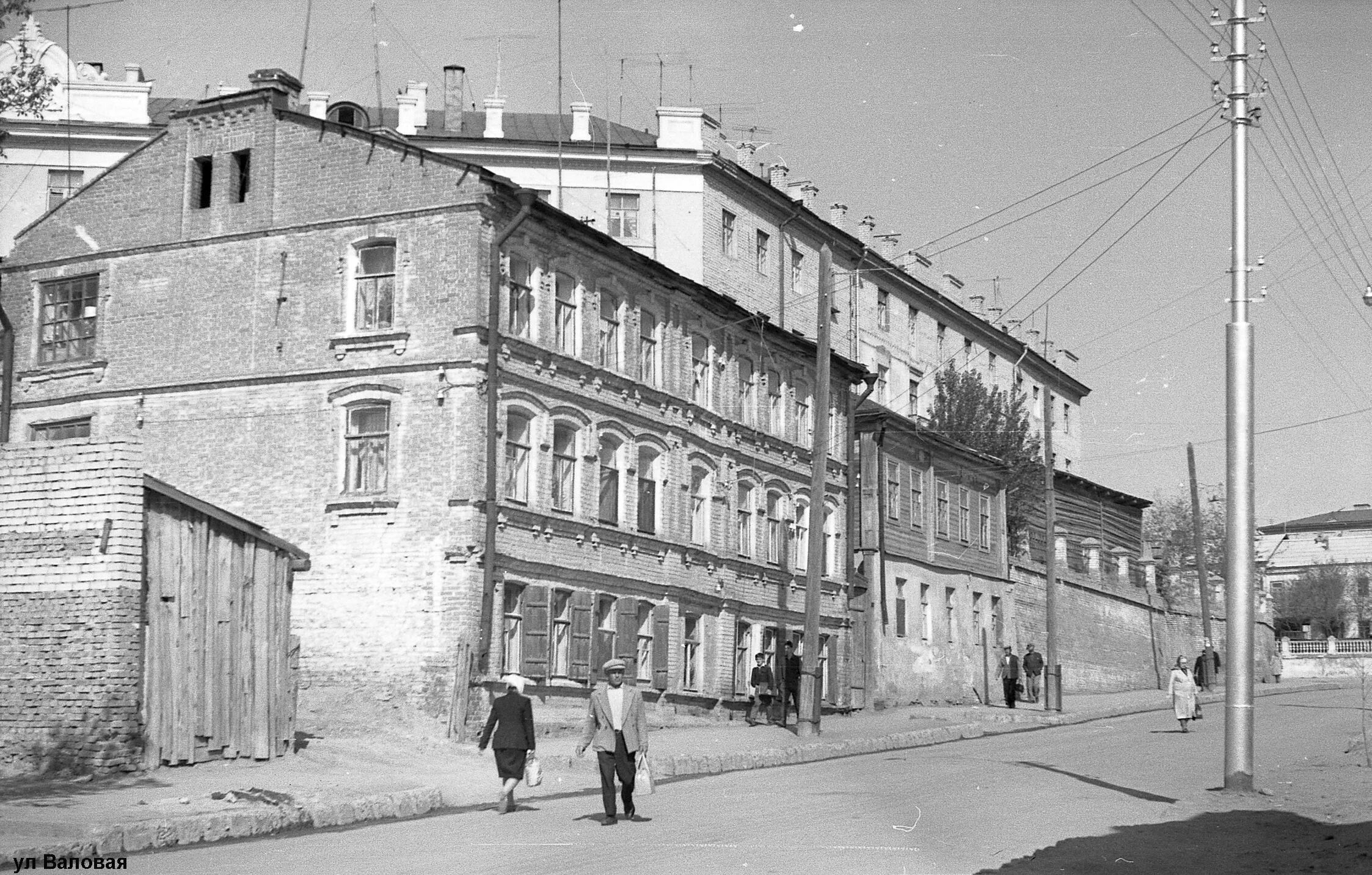 Улица Валовая Саратов. Город Саратов улица Валовая. Валовая 3 Саратов. Старый Саратов. Ул валовая саратов