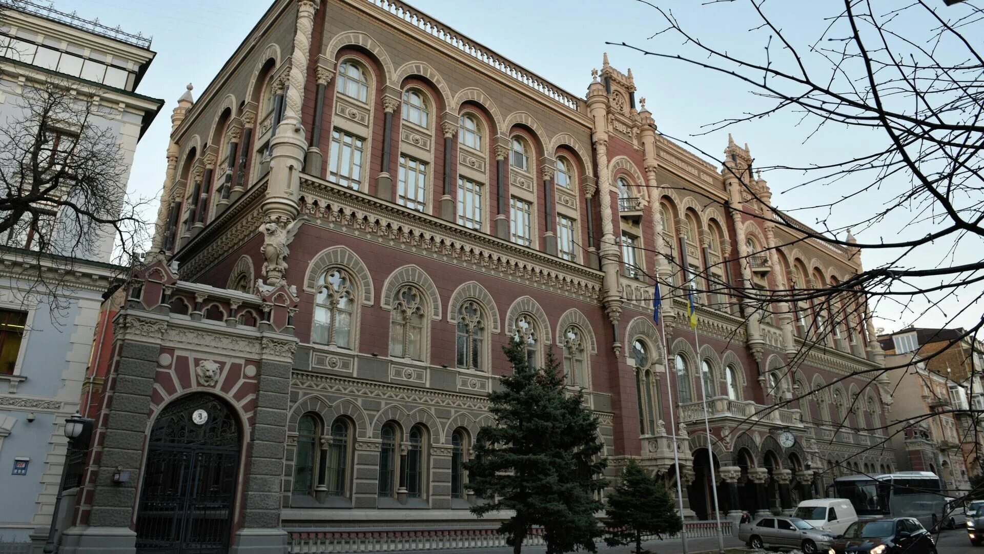 Старое здание НБУ В Донецке. Херсон национальный банк. Здание национального банка Украины.