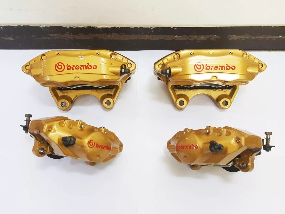Суппорта skyline. Суппорта скайлайн r32. суппорта brembo z17 на nissan skyline r34. суппорта gtr32. суппорта silvia s15.