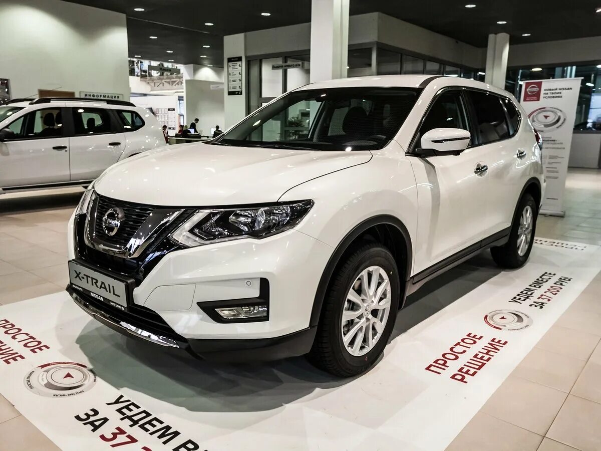 Nissan x trail le. Nissan x-trail se top. Nissan x-trail 2. 5. ниссан икстрейл 2020.