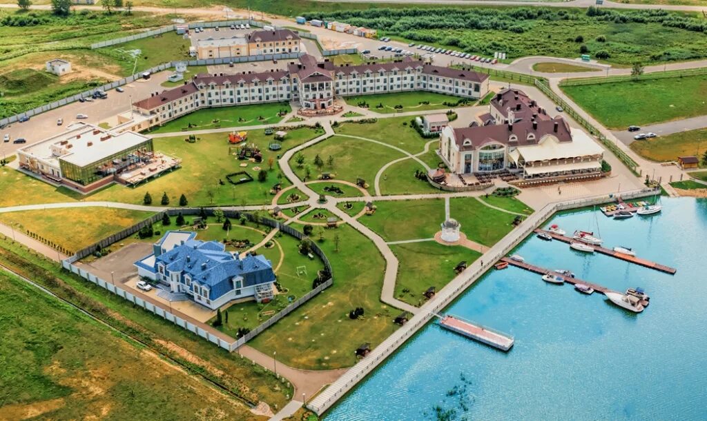 Робинсон минск гостиница. Robinson club минск. Робинсон клаб минск. Robinson club минск. Робинсон минск гостиница.