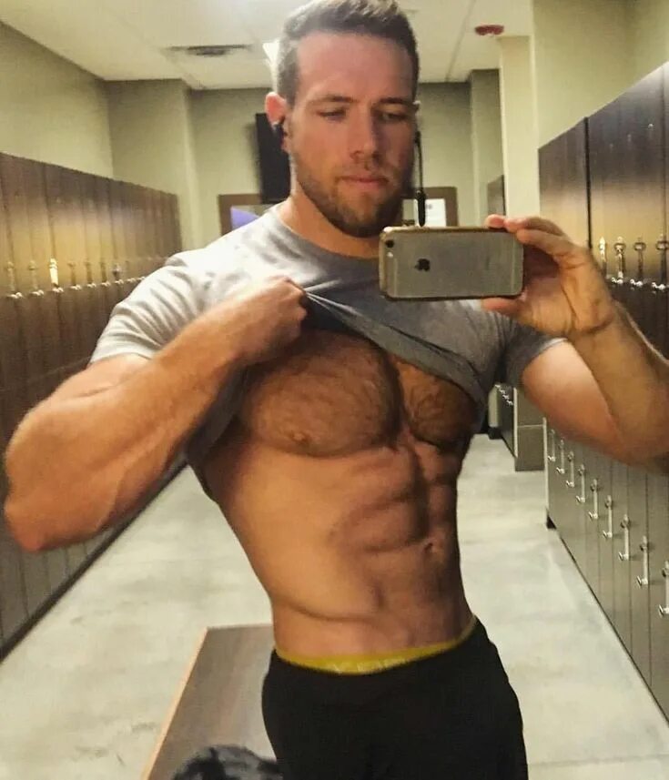 Alex mecum. Алекс мекум возраст. alex mecum porto. alex mecum mark henderson.