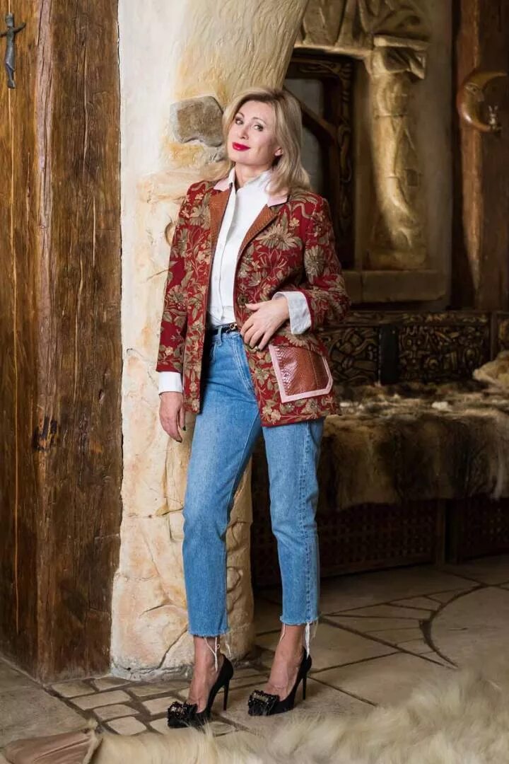 цыганова 2023. наряды вики цыгановой. коллекция вики цыгановой. виктория цыганова костюмы. наряды вики цыгановой.