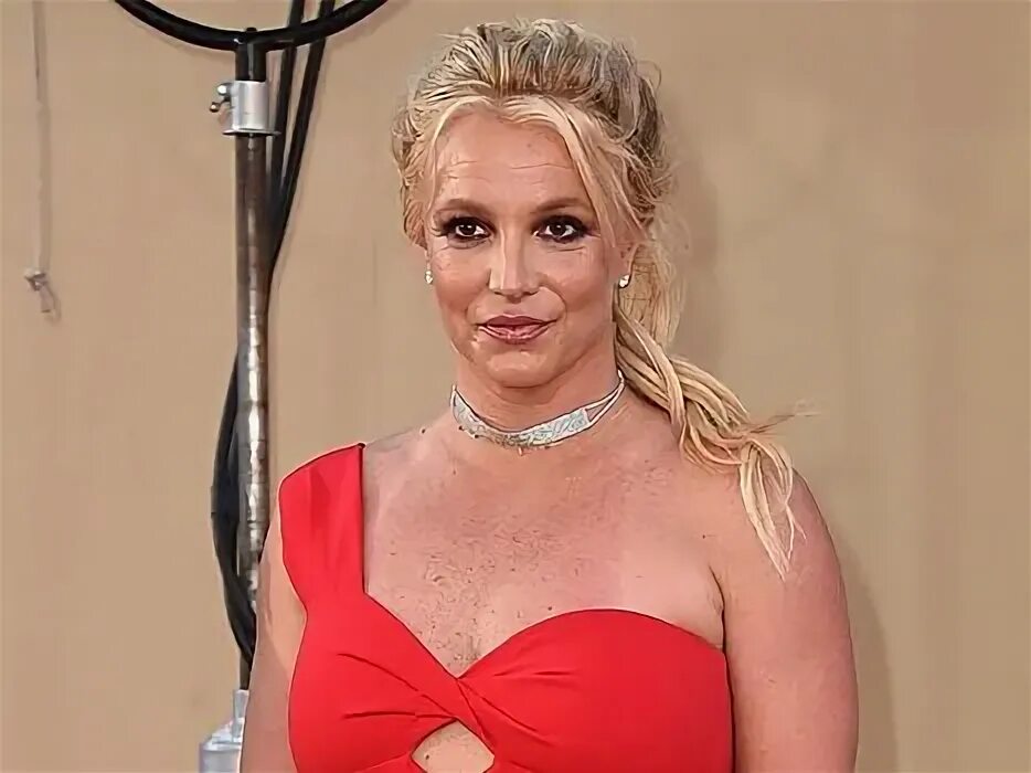 Britney Spears Rants About Mexico Trip, Claims Injured Foot Healed