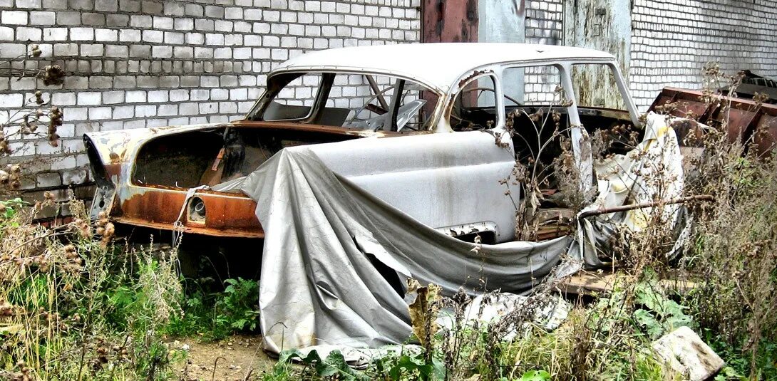 Газ-14-05 «чайка». Полушкино детский лагерь чайка. Заброшенный пионерский лагерь голубые дачи. Заброшенная чайка. Заброшенная газель.
