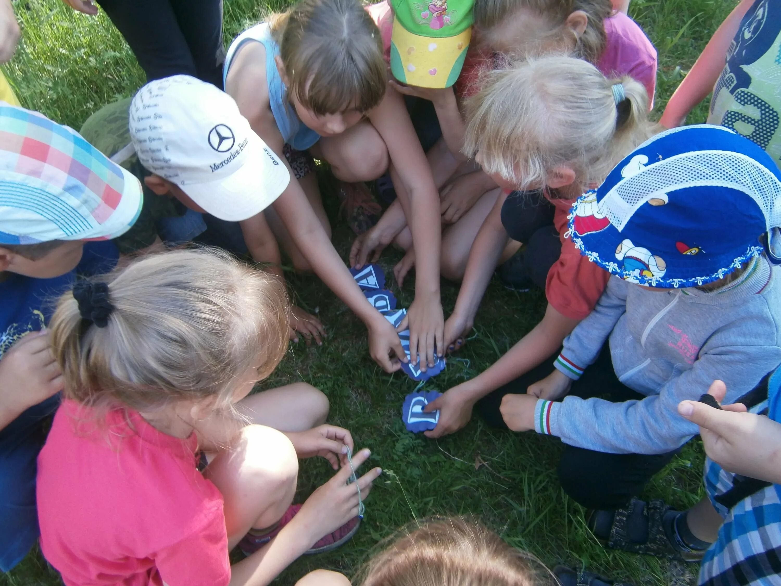 детский летний лагерь. школьный лагерь. лагерь солнечная поляна одесский район. школьный лагерь. летний лагерь в школе.