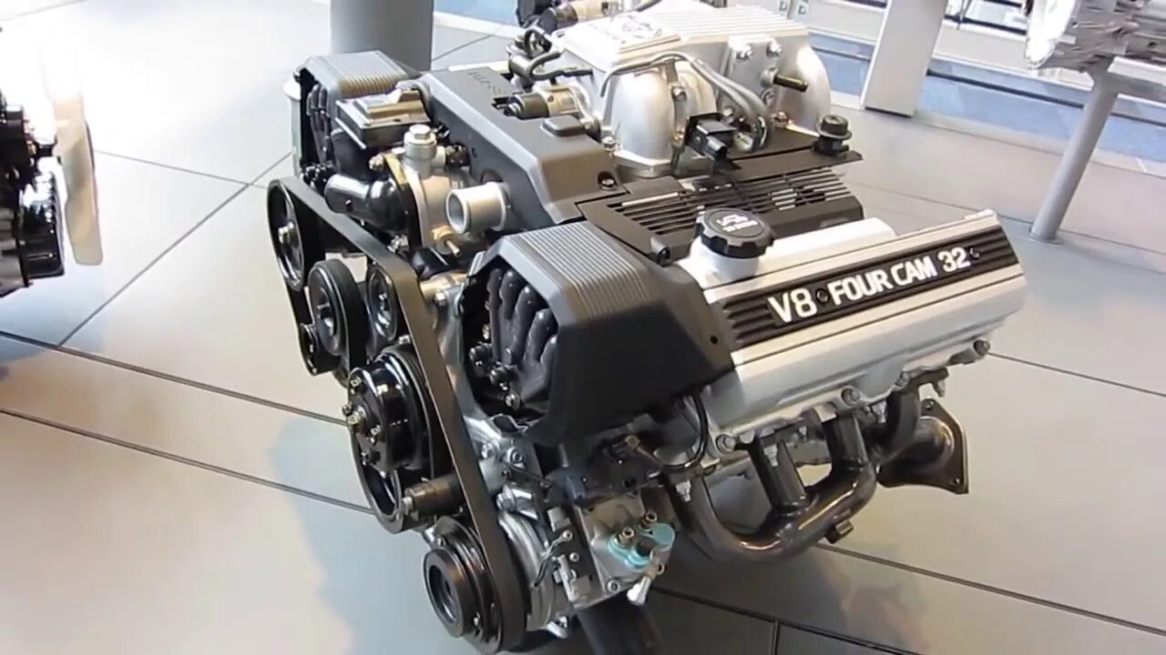 V8 сколько лошадей