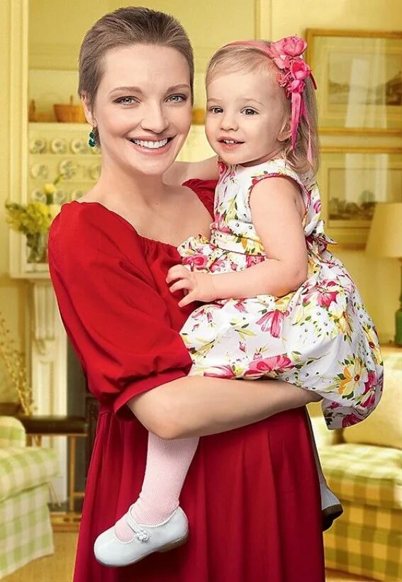 екатерина вилкова с дочкой. екатерина вилкова дочь павла. екатерина николаевна вилкова и илья любимов. екатерина вилкова. вилкова актриса дети.