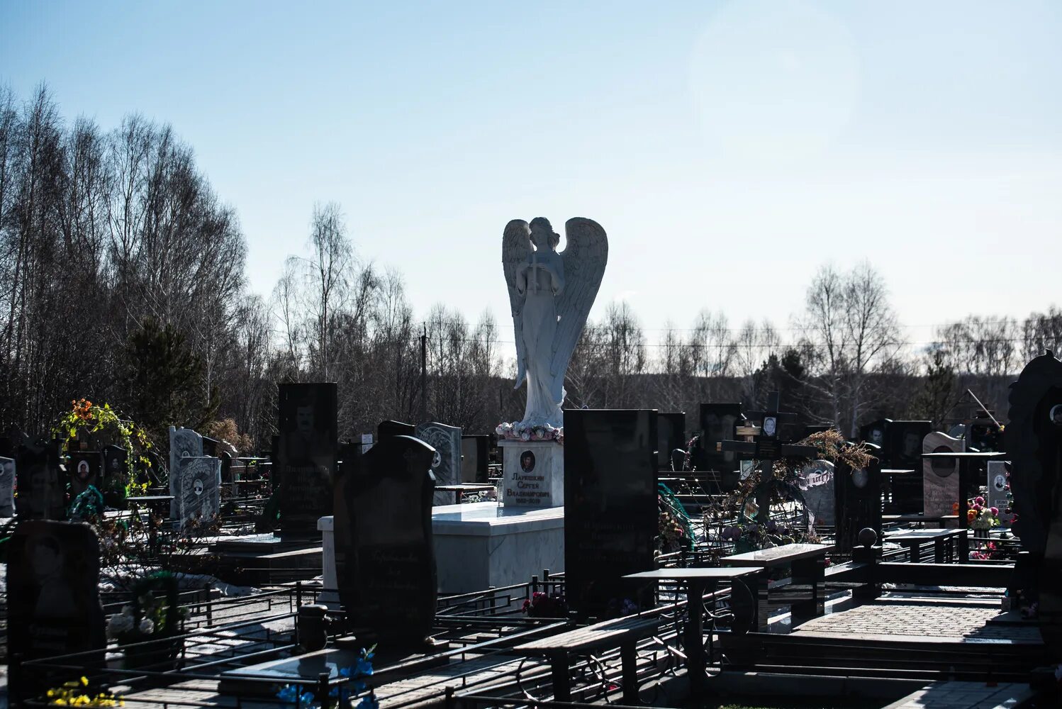 Гусинобродское кладбище Новосибирск. Кладбище фото. Радоница на кладбище. Кладбище картинки.