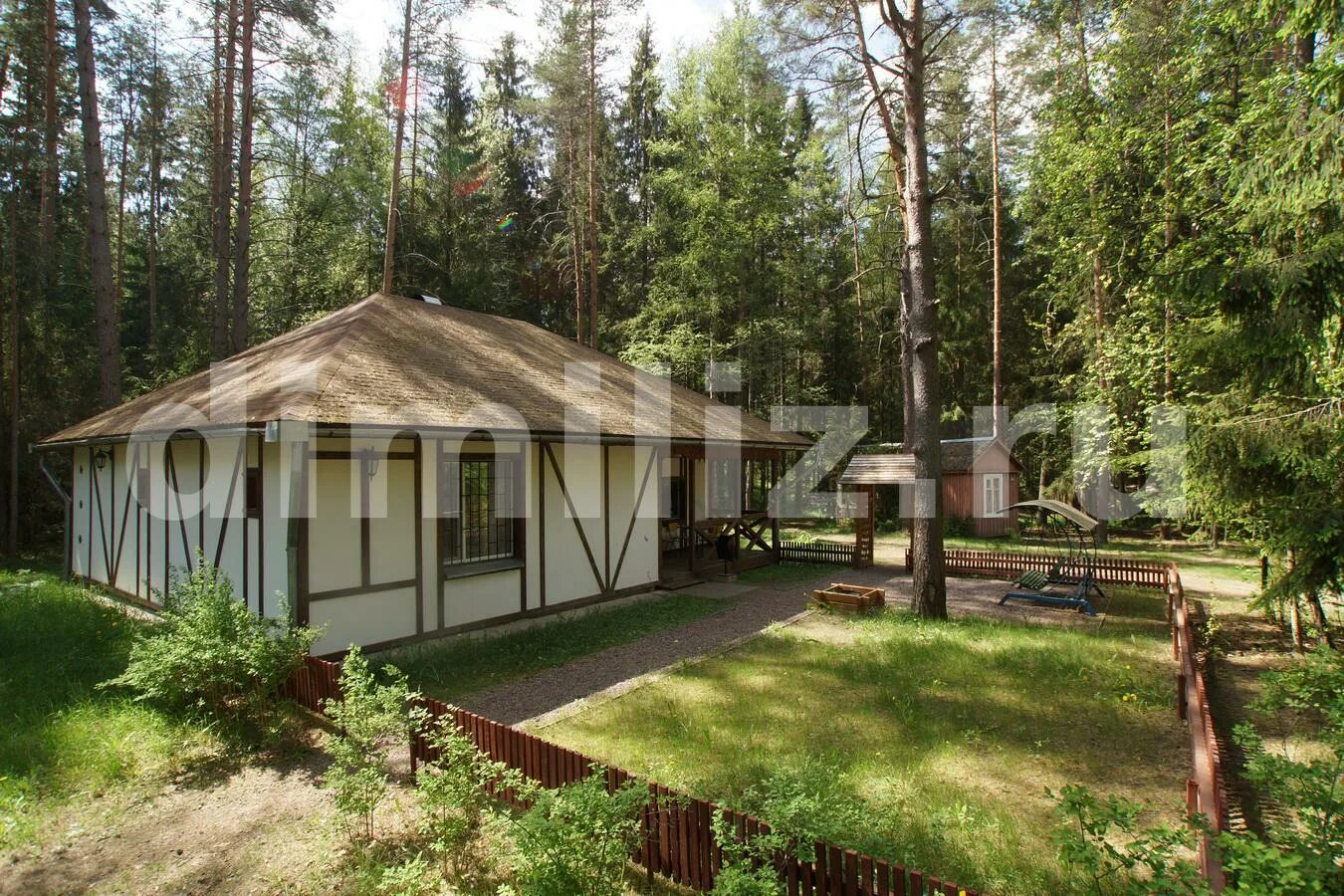 Усадьба турбаза шигонский район. База отдыха кизиловая новоабзаково. Турбаза река горный алтай. Эко отель берхино луховицы. Турбаза центра.