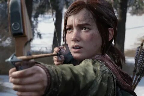 Ellie holding a drawn bow and arrow in The Last of Us Part 1. 