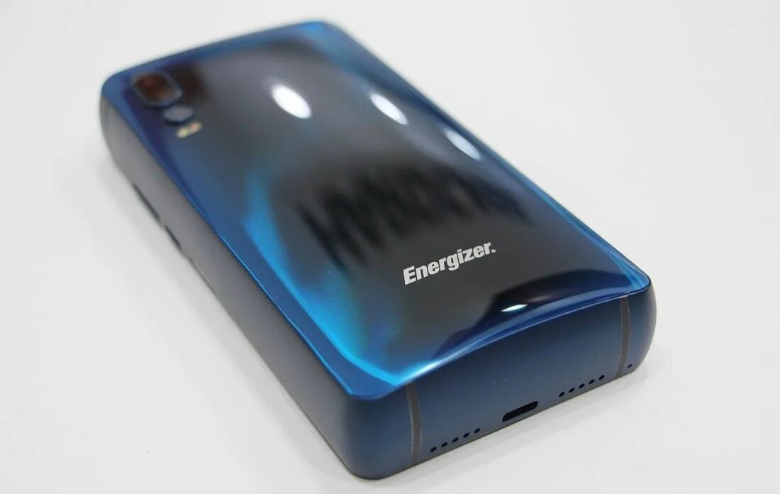 Толстый телефон. Смартфон Energizer Power Max p18k. Energizer Power Max p18k 18000 МАЧ. Energizer 18000 Mah. Energizer 18000 Mah смартфон.