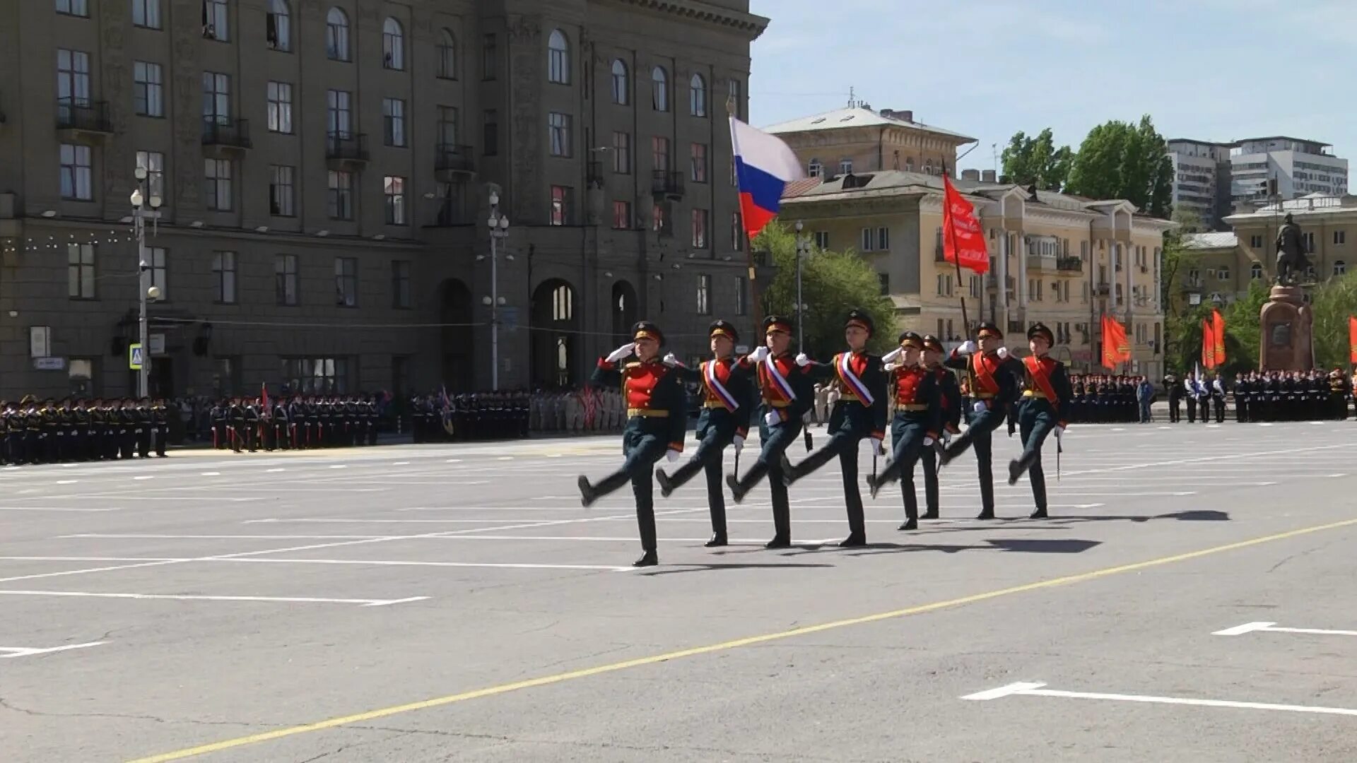 Репетиция парада Победы Волгоград. Парад Победы Курган. Парад 9 мая Волгоград. 9 Мая парад Победы.