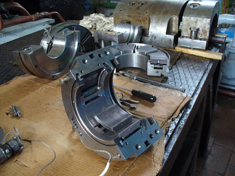 Корпус подшипника для газовых турбин. Опорно-упорный подшипник турбины чертеж. 010. Турбины россии. Подшипник турбины zl30.