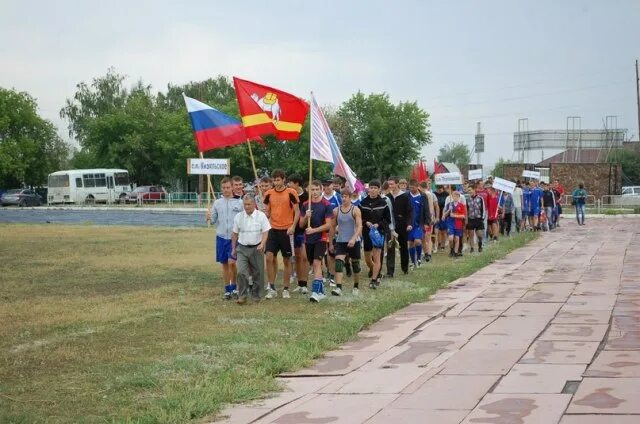 Погода полоцкое кизильское челябинская. Кизильский район Челябинской области п.путь октября. Глава Зингейского сельского поселения Кизильского района. Полоцкое сельское поселение Кизильского района Челябинской области. МОУ Зингейская школа.