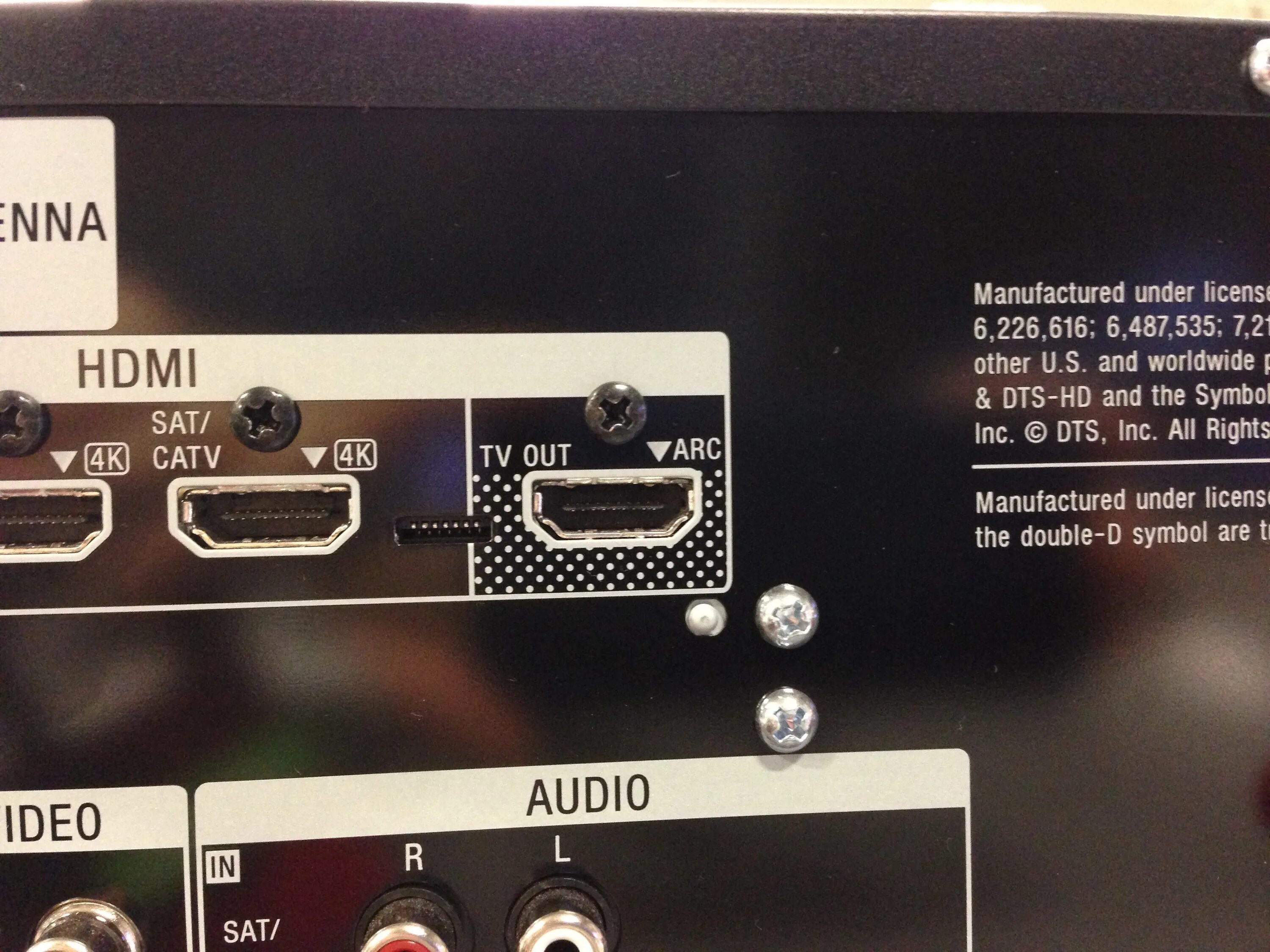 Как подключить самсунг через hdmi. Hdmi side на телевизоре филипс что это. вывод звука с телевизора на ресивер. вывод звука с телевизора на домашний кинотеатр. как подключить звук телевизора через домашний кинотеатр.