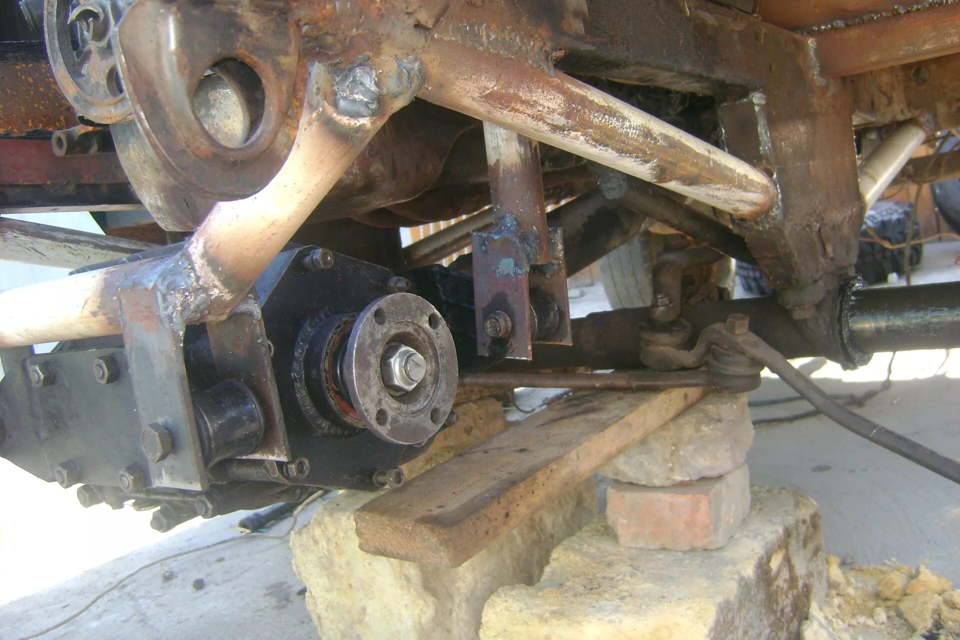 Задний борт луаз 969 а. Луаз-969 на мостах. Редуктор заднего моста луаз 969м. Задний на луаз. Луаз 969 задний редуктор.