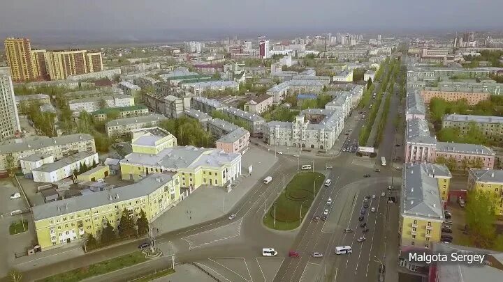 Площадь октября барнаул. Клумба на площади октября Барнаул. Фото Барнаула 2020. Площадь октября Барнаул 2000 годы.