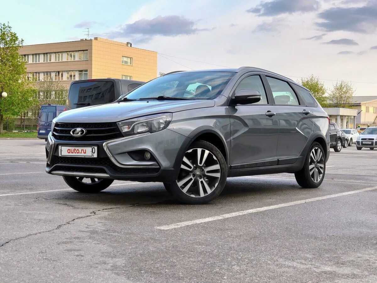 Купить б/у Lada (ВАЗ) Vesta I 1.6 MT (106 л.с.) бензин механика в Нижнем Новгоро