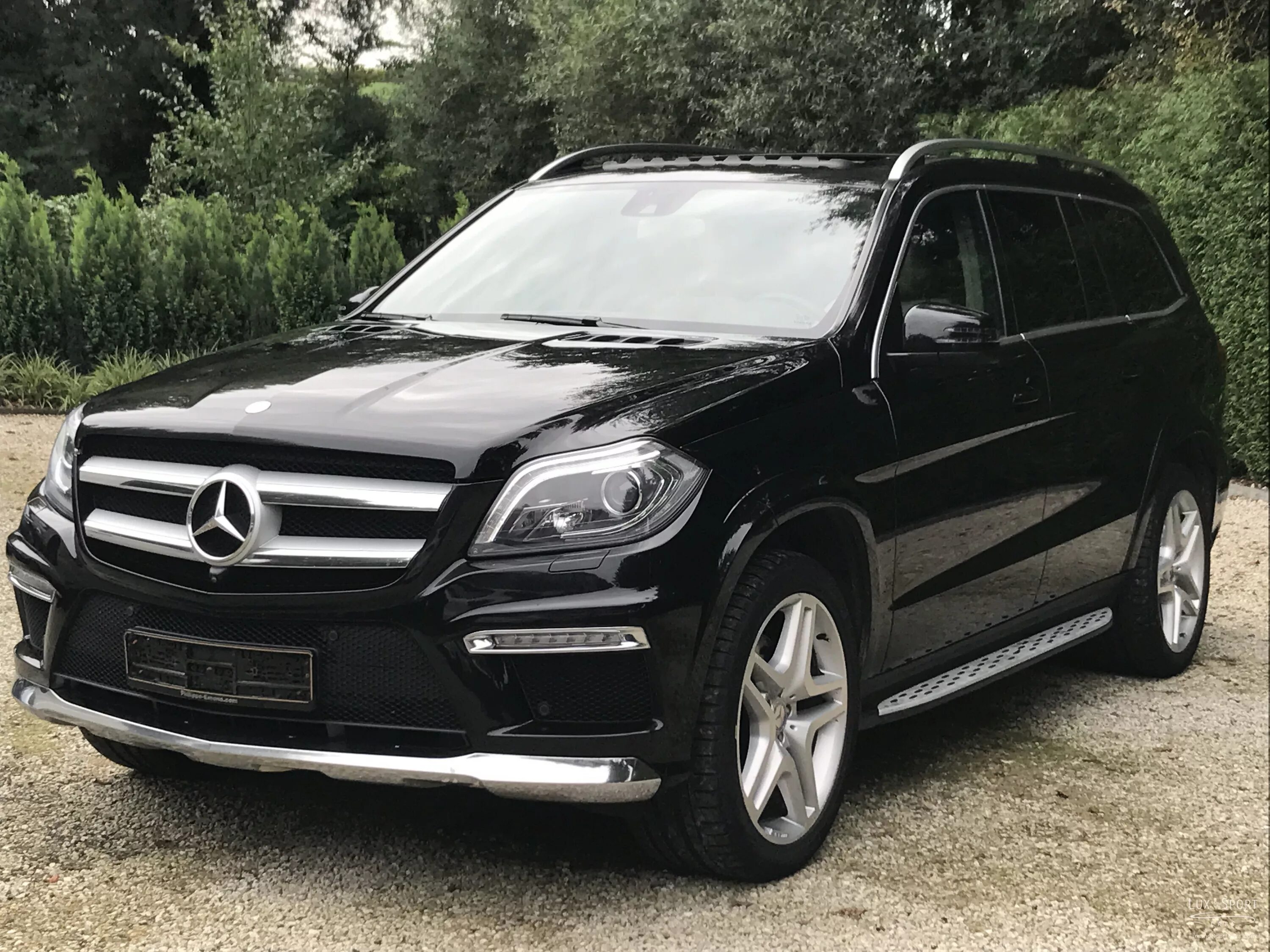 Купить мерседес 400. Mercedes gl 400. Mercedes gl 400 AMG. Мерседес внедорожник gl200. Мерседес gl 400 matic AMG.