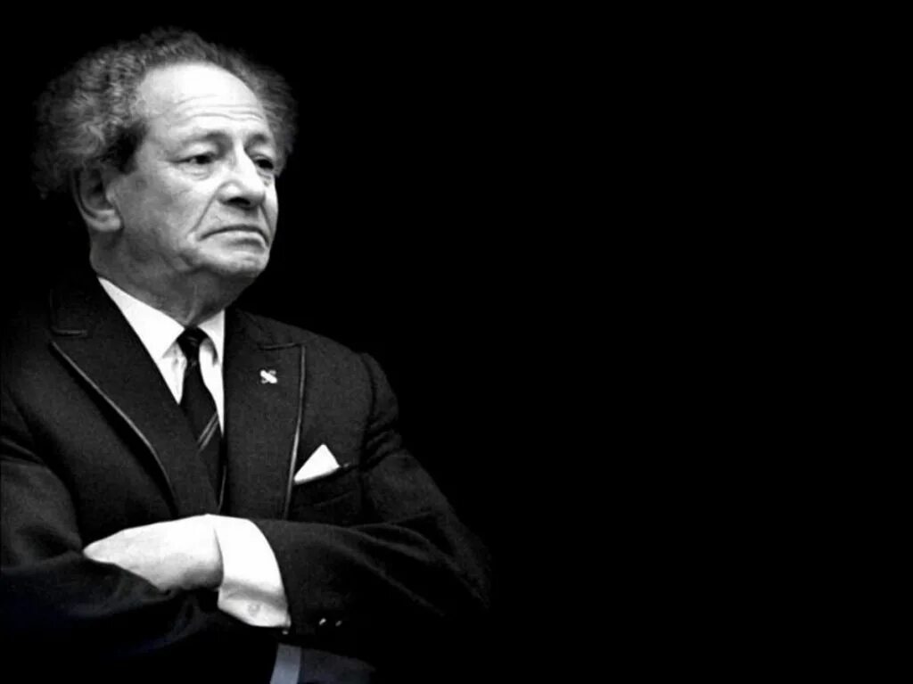 Покажи портрет мессинга. Мессинг актер князев. Вольф мессинг фото. Вольф мессинг. Вольф мессинг сша.