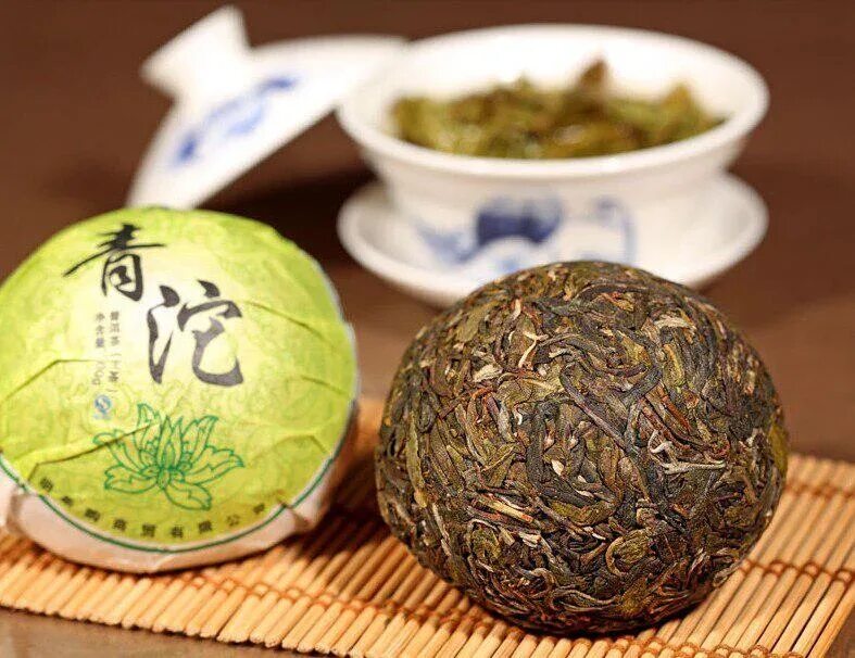 Белый чай пуэр. Raw tea. Юэ гуан бай (белый лунный свет) пуэр. Чай пуэр шу, плитка 50 г. Вкус чая rose puer xiao tuo.