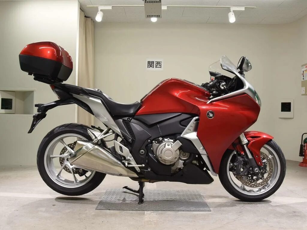 Vfr 1200f. Honda vfr1200f. honda vfr 1200. honda vfr1200f dct. хонда вфр 1200фд.