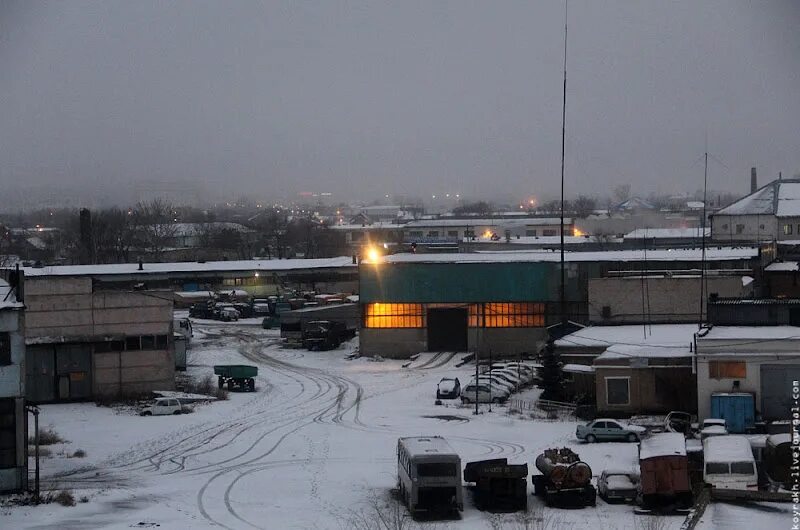 Автобаза нн. Заброшенная автобаза. заброшенная автобаза в москве. 3 автобаза шахты. автобазы по «орджоникидзеуголь».