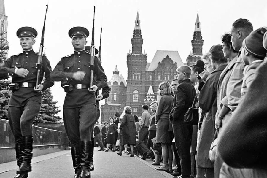 почетный караул у мавзолея. почетный караул у мавзолея. почетный караул у мавзолея. почетный караул у мавзолея. мавзолей в.