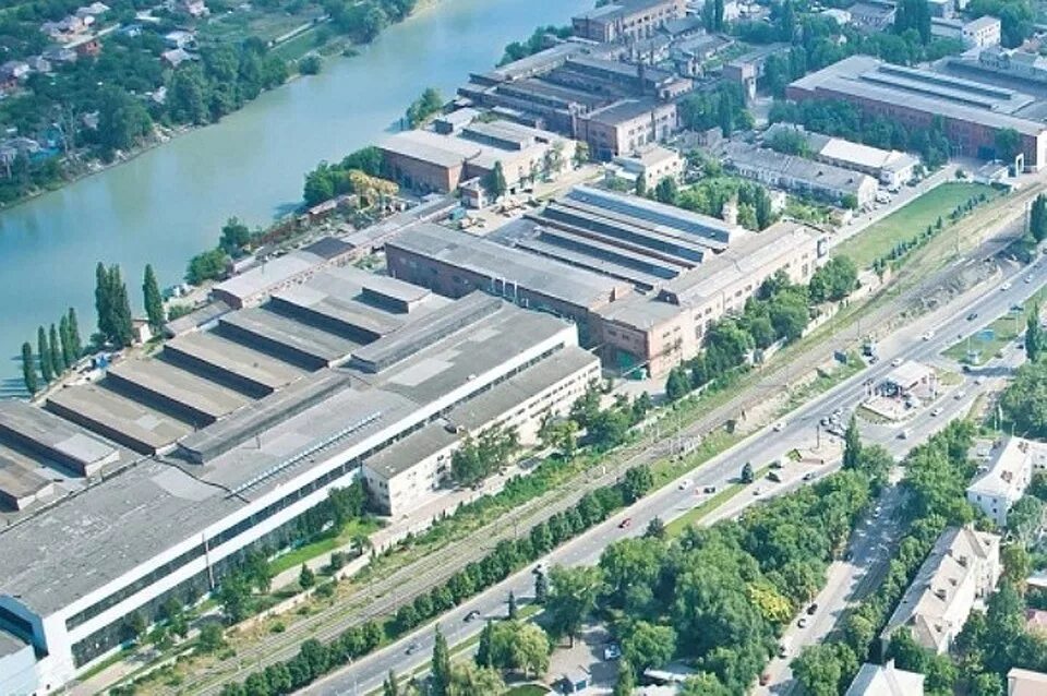 Полипропилен завод усть лабинск. Завод седина краснодар. Есть заводы в краснодаре. Южный завод тяжелого станкостроения краснодар. Афипский нпз краснодар.